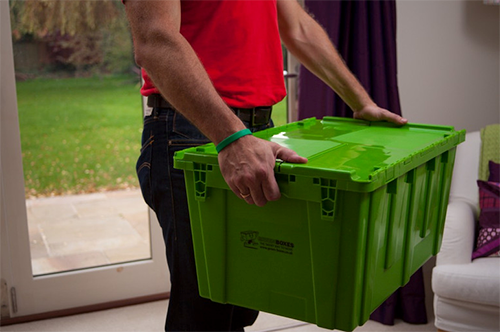 plastic-moving-boxes